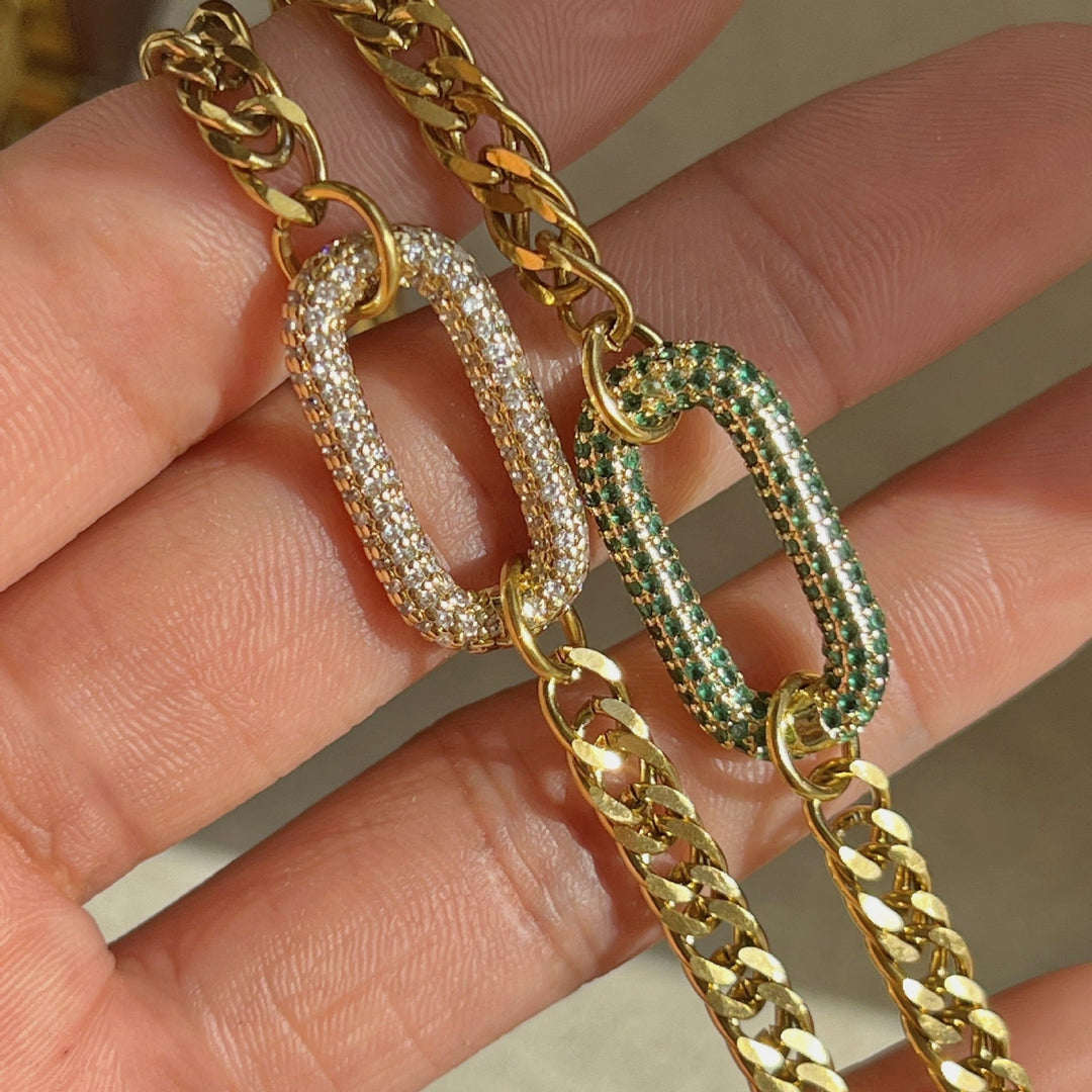 Halskette mit eingelegtem Zirkon-Anhänger A5029
